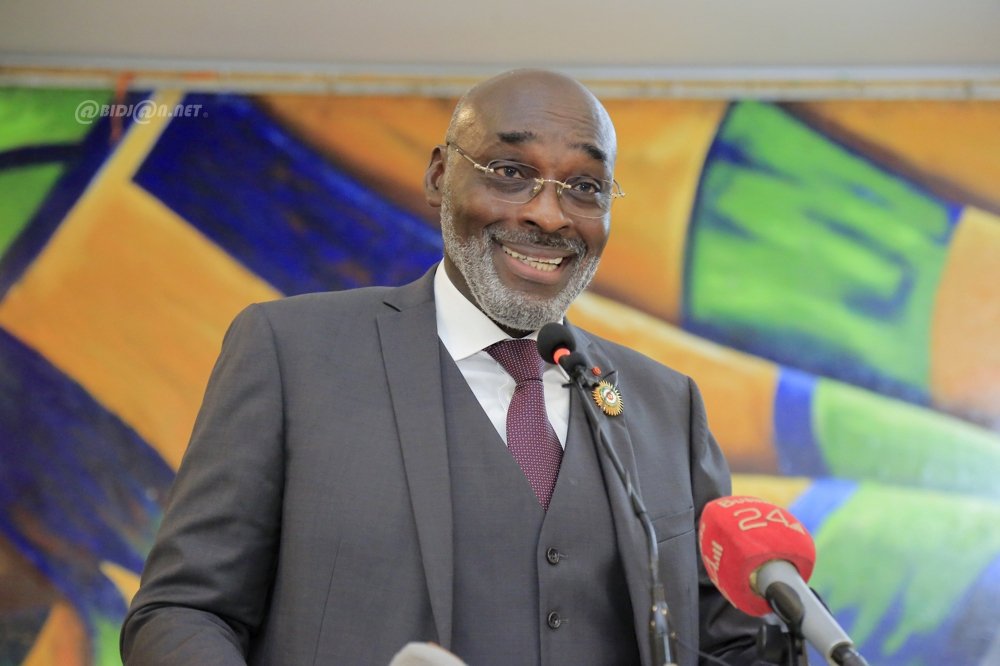 ceremonie-d-hommage-a-la-miss-monde-afrique-2021-olivia-yace_7ko1r10wzu2