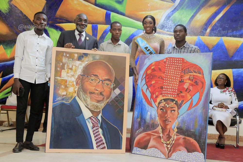 ceremonie-d-hommage-a-la-miss-monde-afrique-2021-olivia-yace_t3xzz3f22cb