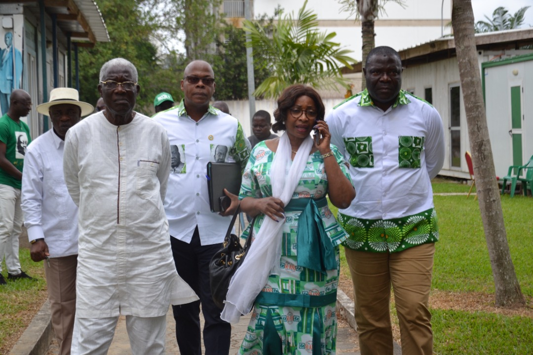 e909a3b0-8245-43db-8a17-67669dfe37f2