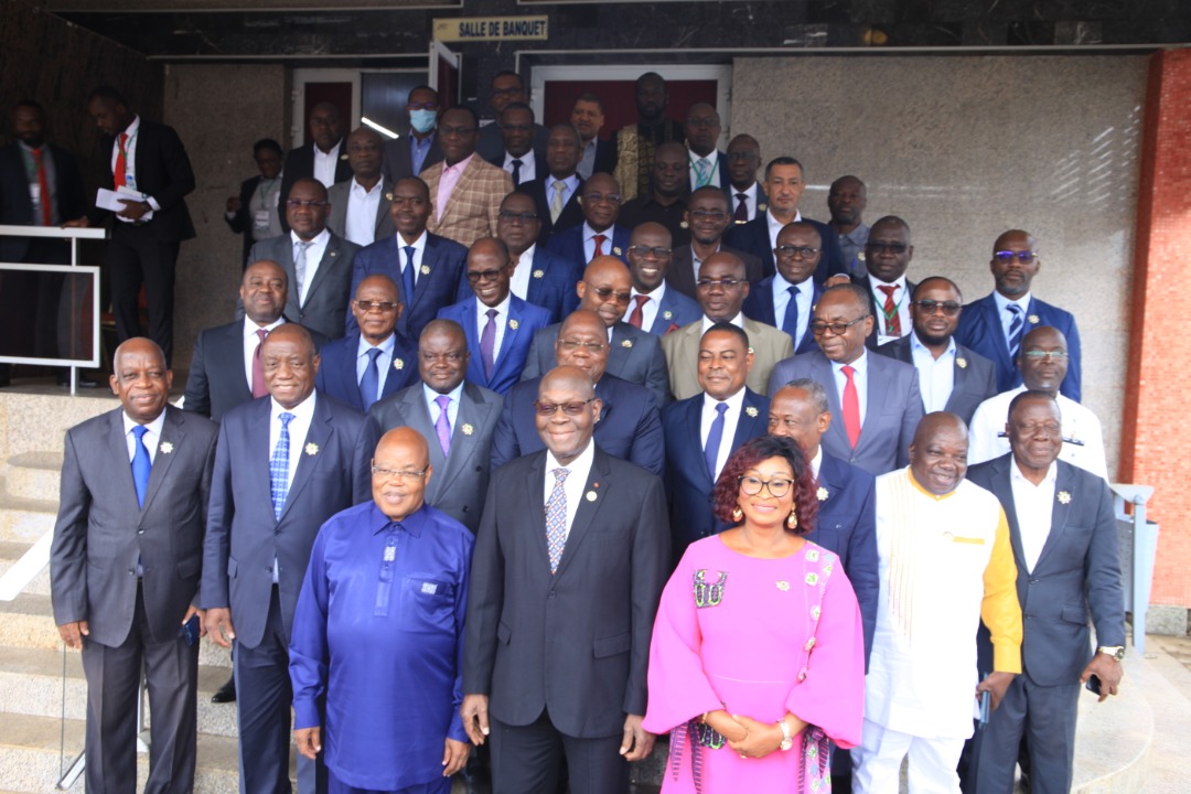 99028730-54c3-4342-b6f5-bbcdec4d5a20